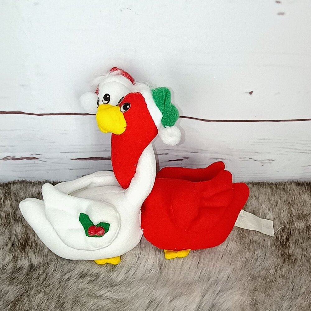 Vtg 5" Russ LI'L CHRISTMAS Embraceables Red & White Hugging Geese Swan ADORABLE!